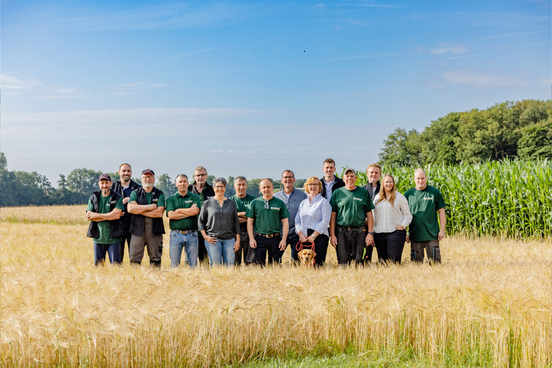Teamfoto der Mitarbeiterschaft von  – Futtermittelexperte Bischof Agrarservice