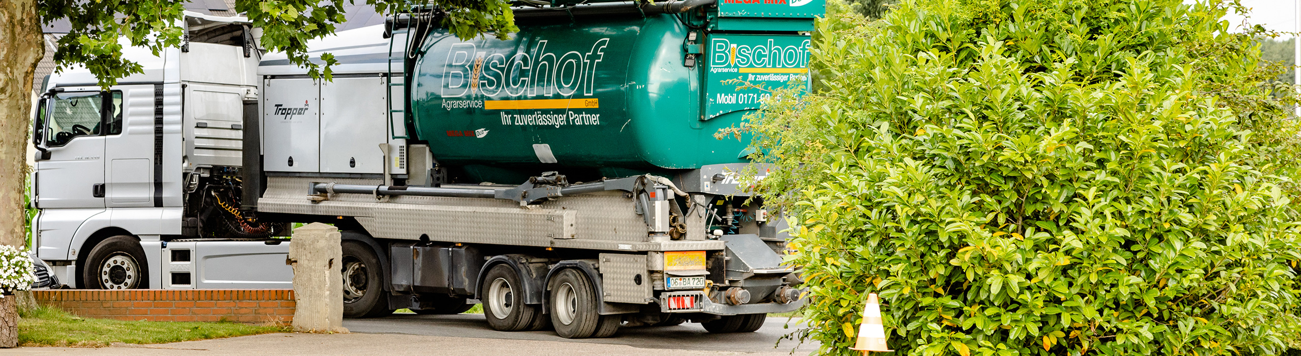 Futtermittellieferant mit LKW unterwegs – Futtermittelexperte Bischof aus Dissen, Schüttorf & Warburg